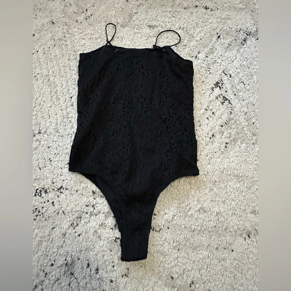 Hollister Bodysuit Solid Black Eyelet. Adjustable straps / Snap Crotch Small - Picture 7 of 7